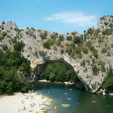 Bed & Breakfast Chez Pepette - D'hote A Lanas, Ardeche - Voguee - Balazuc