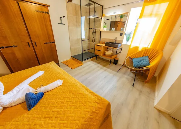 Chez Pepette - D'hote A Lanas, Ardeche - Voguee - Balazuc Bed & Breakfast 3*