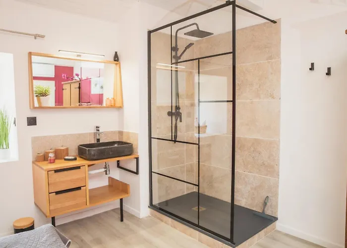Chez Pepette - D'hote A Lanas, Ardeche - Voguee - Balazuc Bed & Breakfast 3*